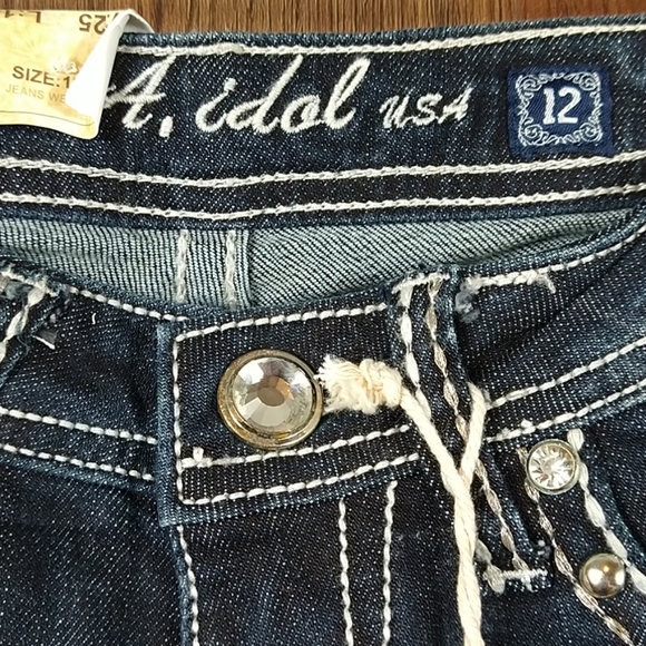 La idol - Picture 4 of 8